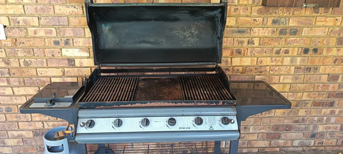 Technician providing gas appliance repair service in Ballito